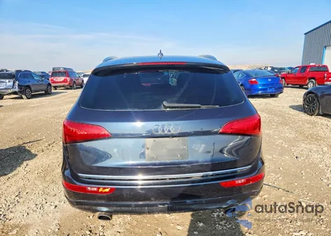 2015 Audi Q5 Premium Plus z USA, uszkodzony, nr VIN WA1LFAFP7FA069299